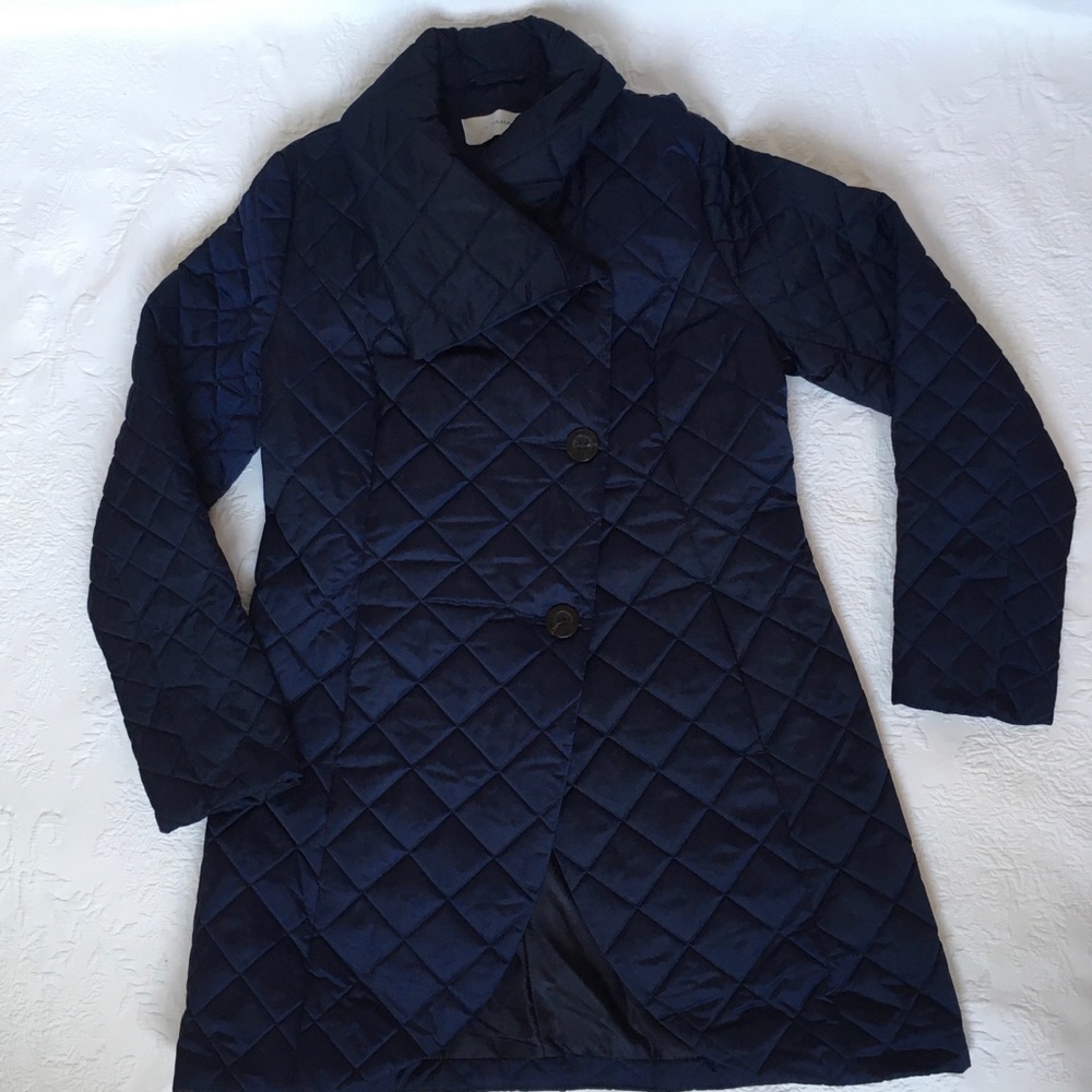 T Tahari Navy Quilted Coat Sz Medium